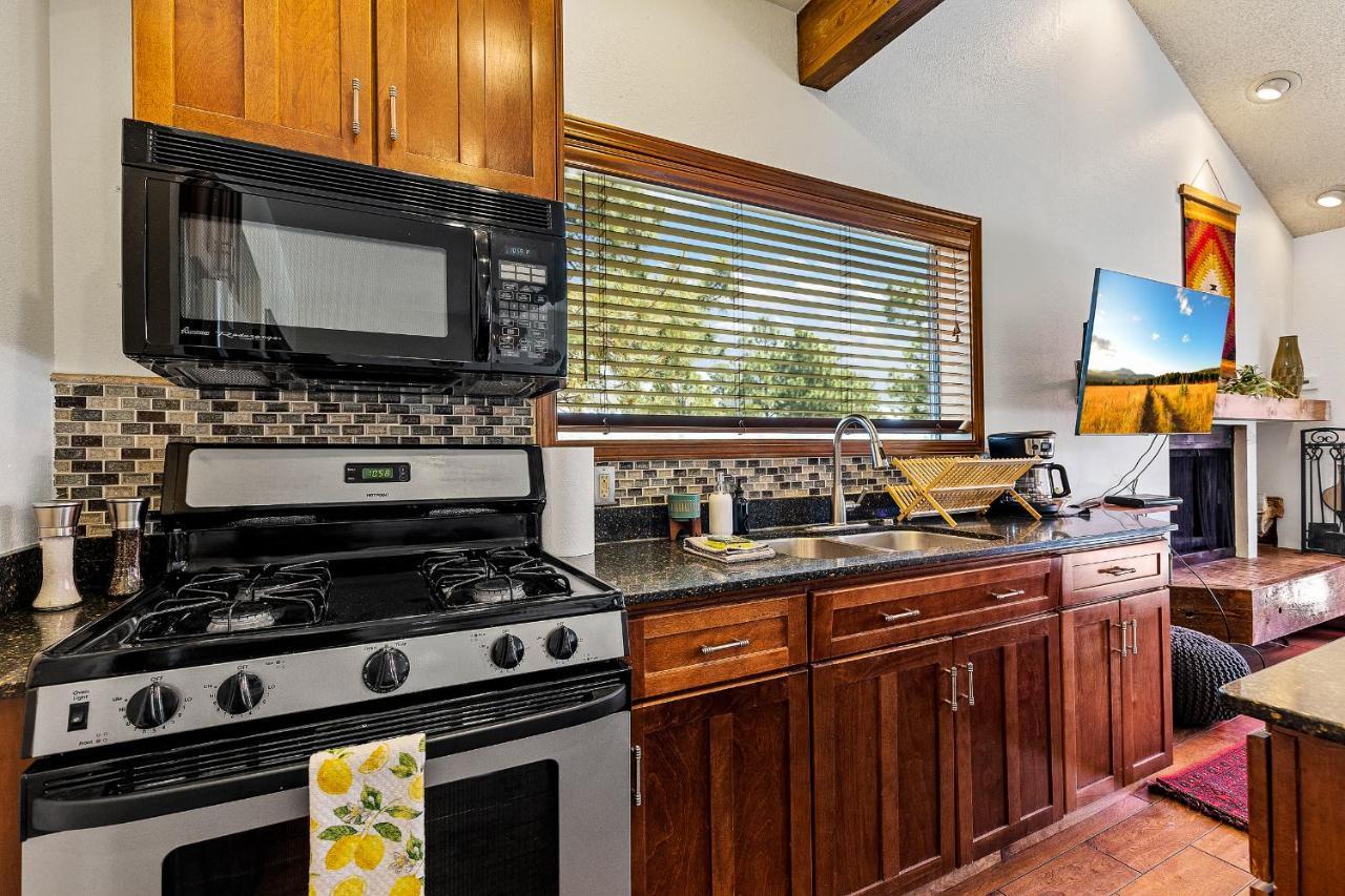 Delightful 1 Bdrm Country Club Retreat With Mt Elden Views! Villa Flagstaff Bagian luar foto