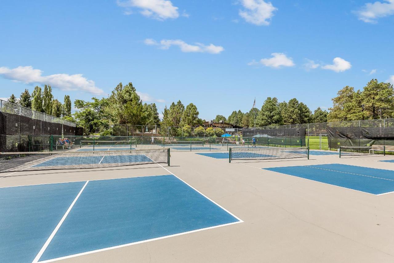 Delightful 1 Bdrm Country Club Retreat With Mt Elden Views! Villa Flagstaff Bagian luar foto